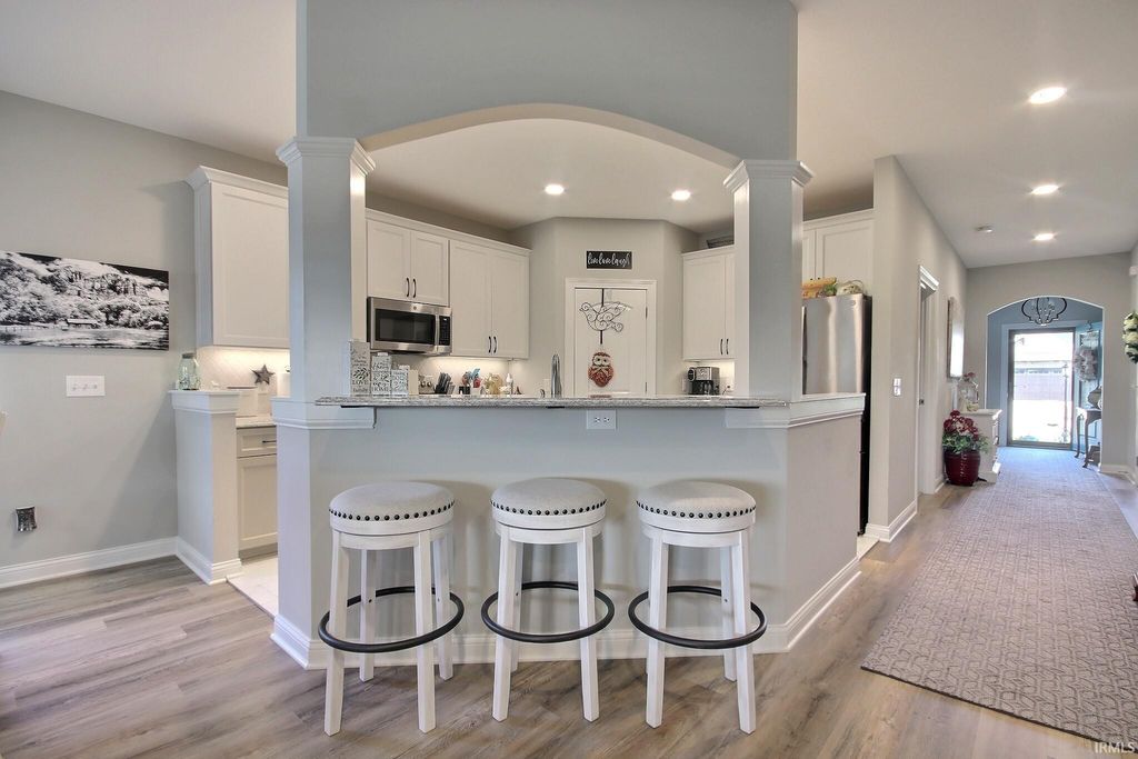 Photo of 1289 Bunting Drive, Fort Wayne, IN 46825 (MLS # 202601584)