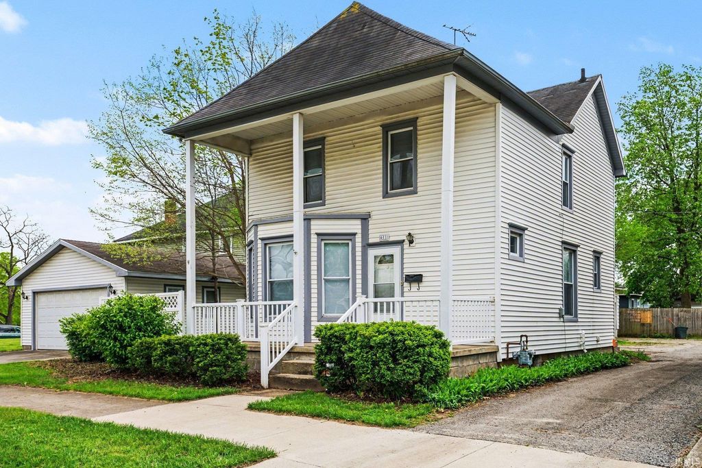 Photo of 611 Bower Street, Elkhart, IN 46514 (MLS # 202615588)