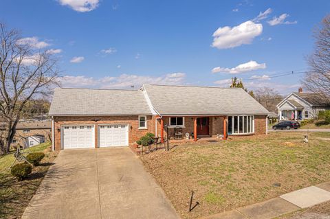 210 E Main Street, Newburgh, IN 47630 - #: 202510315