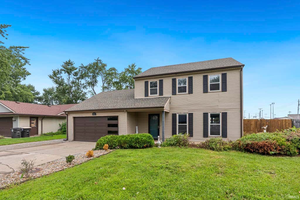 Photo of 3806 Willshire Estates Drive, Fort Wayne, IN 46815 (MLS # 202632586)