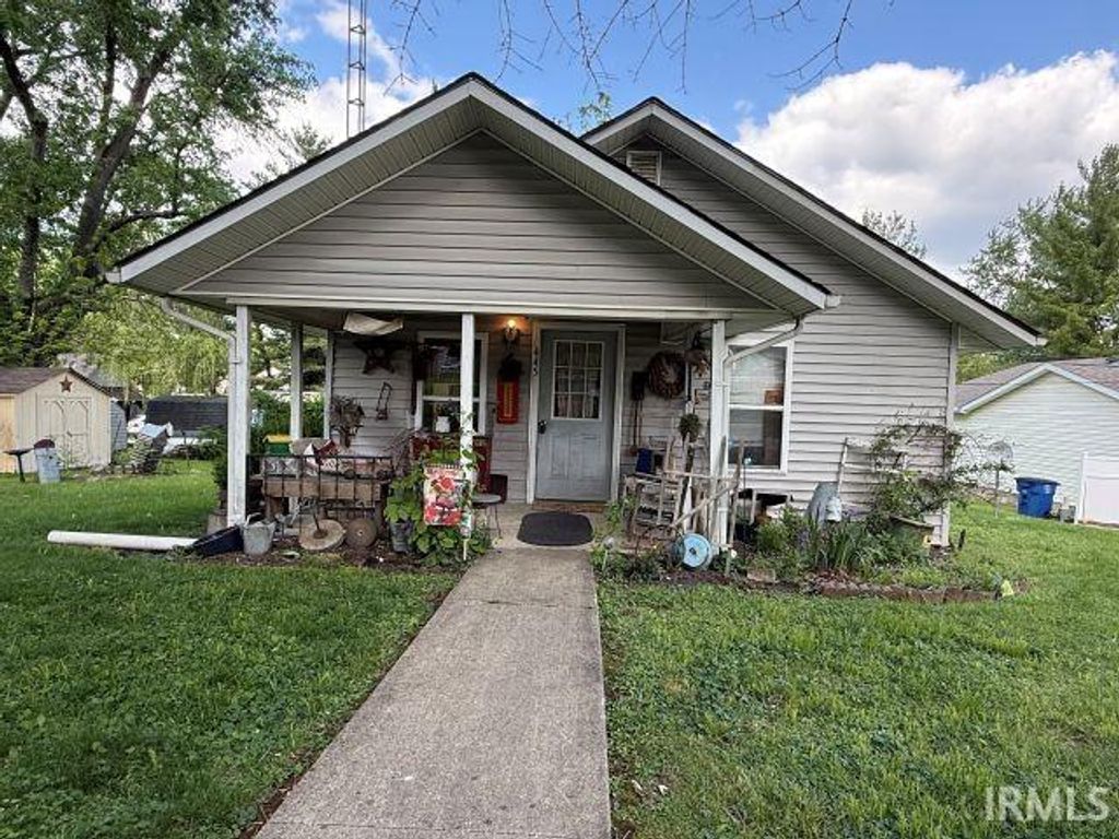 Photo of 445 E Vine Street, Mitchell, IN 47446 (MLS # 202616696)