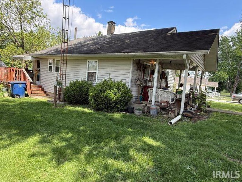 Photo of 445 E Vine Street, Mitchell, IN 47446 (MLS # 202616696)