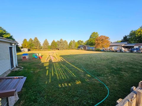 Tiny photo for 4907 N 1350 E., Converse, IN 46919 (MLS # 202538100)
