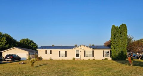 Photo of 4907 N 1350 E., Converse, IN 46919 (MLS # 202538100)