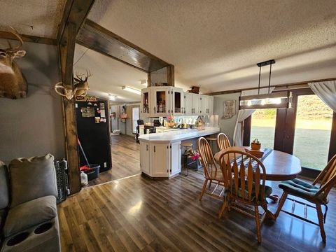 Tiny photo for 4907 N 1350 E., Converse, IN 46919 (MLS # 202538100)