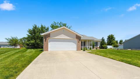 Tiny photo for 1075 Granary Court, Bluffton, IN 46714 (MLS # 202625453)