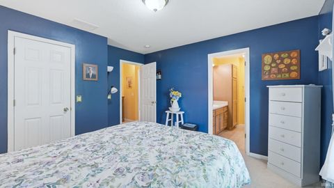 Tiny photo for 1075 Granary Court, Bluffton, IN 46714 (MLS # 202625453)