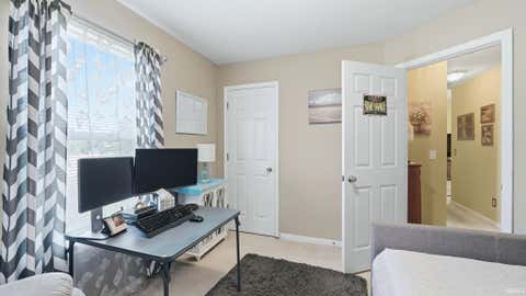 Tiny photo for 1075 Granary Court, Bluffton, IN 46714 (MLS # 202625453)