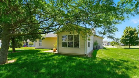Tiny photo for 1075 Granary Court, Bluffton, IN 46714 (MLS # 202625453)