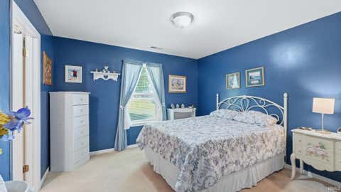 Tiny photo for 1075 Granary Court, Bluffton, IN 46714 (MLS # 202625453)