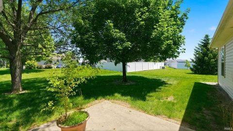 Tiny photo for 1075 Granary Court, Bluffton, IN 46714 (MLS # 202625453)