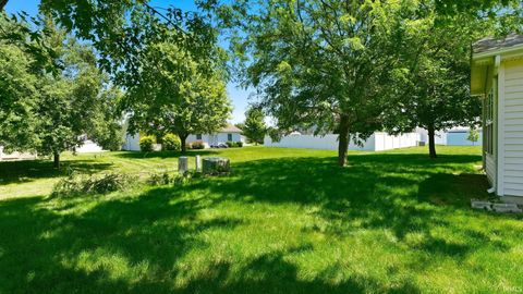 Tiny photo for 1075 Granary Court, Bluffton, IN 46714 (MLS # 202625453)