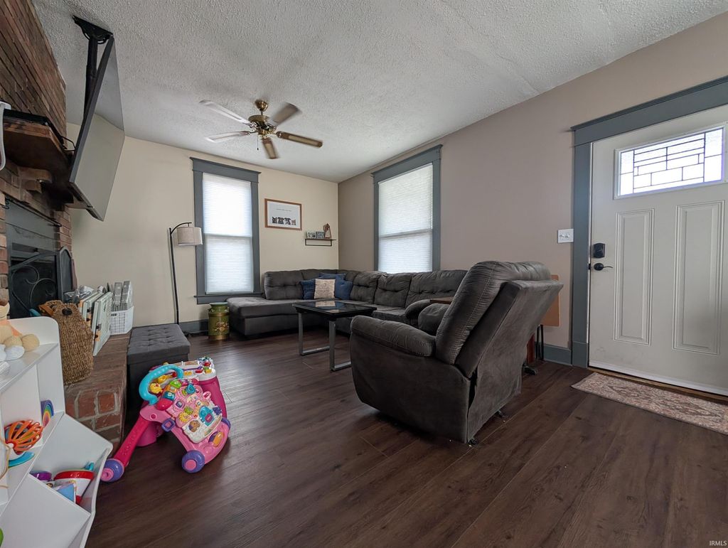 Photo of 1115 State Street, Vincennes, IN 47591 (MLS # 202601149)