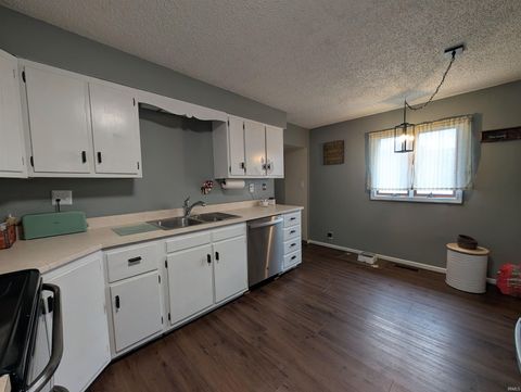 Tiny photo for 1115 State Street, Vincennes, IN 47591 (MLS # 202601149)