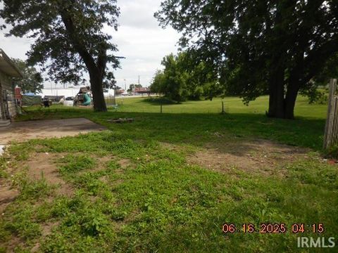 Tiny photo for 1608 Sunset Drive, Rochester, IN 46975 (MLS # 202523086)