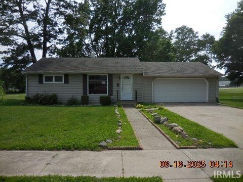 Photo of 1608 Sunset Drive, Rochester, IN 46975 (MLS # 202523086) Photo of 1608 Sunset Drive, Rochester, IN 46975 (MLS # 202523086)