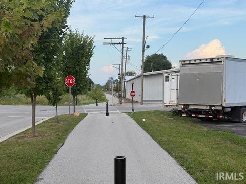 Tiny photo for 508 W Madison Street, Kokomo, IN 46901 (MLS # 202529240)