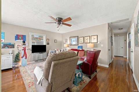 Tiny photo for 2525 Lafayette Drive, Lafayette, IN 47909 (MLS # 202641526)