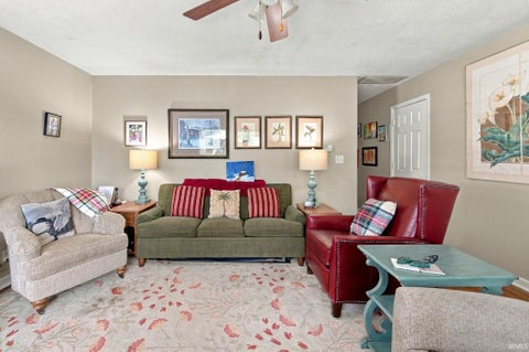Tiny photo for 2525 Lafayette Drive, Lafayette, IN 47909 (MLS # 202641526)