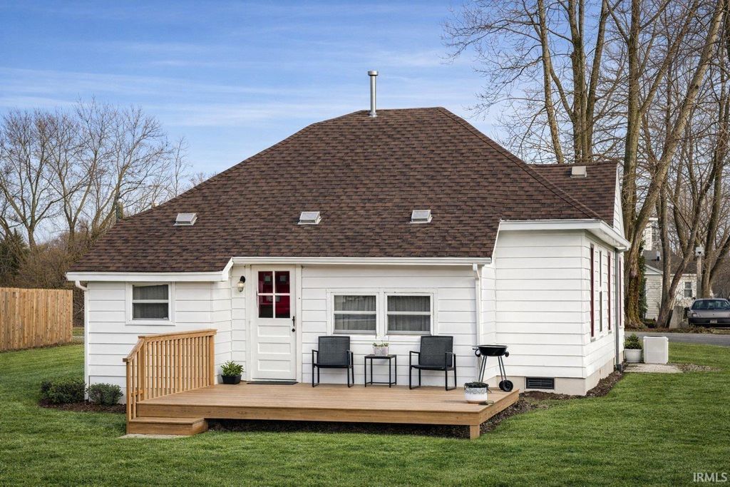 Photo of 324 S Ohio Street, Bicknell, IN 47512 (MLS # 202601886)