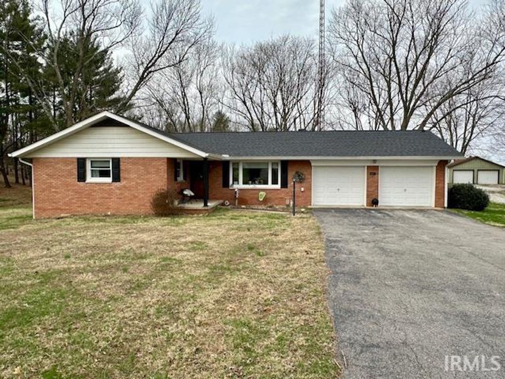 Photo of 4215 Old State Road 37N, Bedford, IN 47421 (MLS # 202608571)