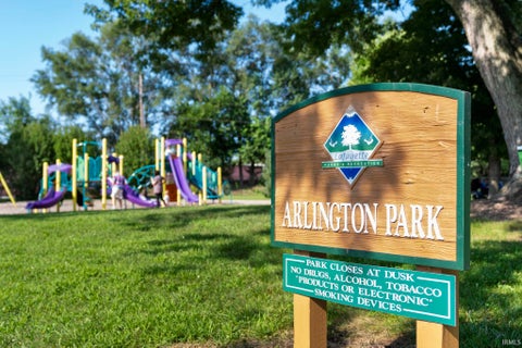 Tiny photo for 1717 Arlington Road, Lafayette, IN 47904 (MLS # 202629630)