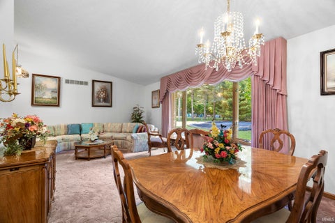 Tiny photo for 8402 Timber Lane, Lafayette, IN 47905 (MLS # 202642033)