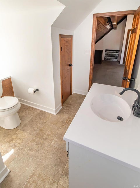 Tiny photo for 641 Woodbriar Court, Evansville, IN 47715 (MLS # 202632972)