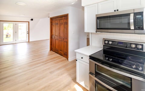 Tiny photo for 641 Woodbriar Court, Evansville, IN 47715 (MLS # 202632972)