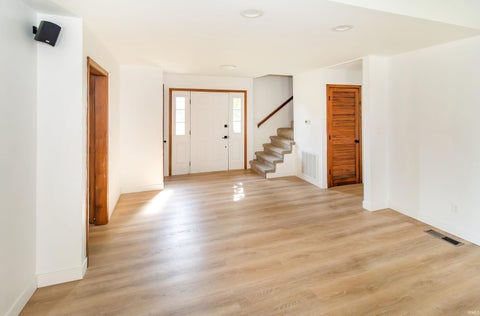 Tiny photo for 641 Woodbriar Court, Evansville, IN 47715 (MLS # 202632972)