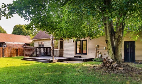 Tiny photo for 641 Woodbriar Court, Evansville, IN 47715 (MLS # 202632972)