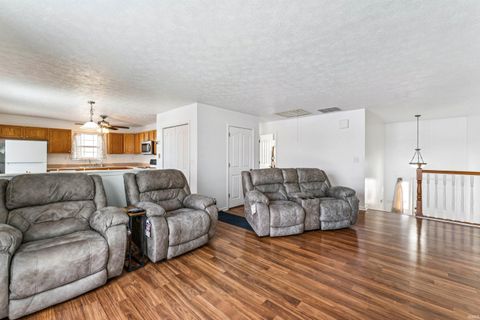 Tiny photo for 409 W Heritage Drive, Delphi, IN 46923 (MLS # 202600696)