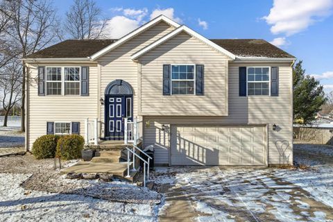 Photo of 409 W Heritage Drive, Delphi, IN 46923 (MLS # 202600696)