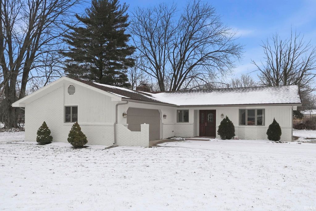 Photo of 1802 Neuhaus Drive, Fort Wayne, IN 46808 (MLS # 202601810)