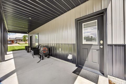 Tiny photo for 234 S 2Nd Street, Montgomery, IN 47558 (MLS # 202615911)