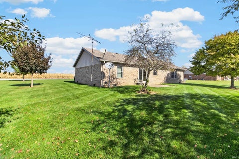 Tiny photo for 5613 W 200, Kokomo, IN 46901 (MLS # 202644134)