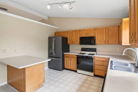 Tiny photo for 5613 W 200, Kokomo, IN 46901 (MLS # 202644134)