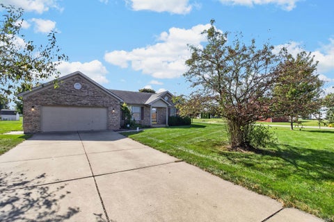 Tiny photo for 5613 W 200, Kokomo, IN 46901 (MLS # 202644134)