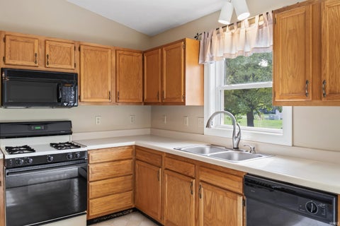 Tiny photo for 5613 W 200, Kokomo, IN 46901 (MLS # 202644134)