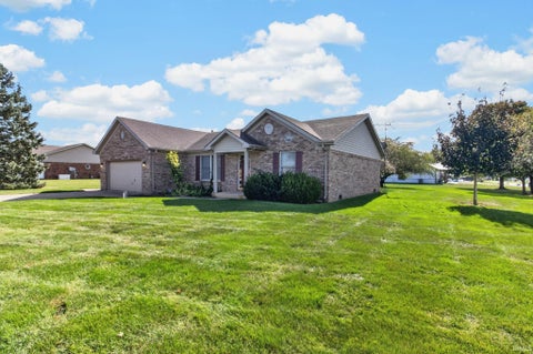 Tiny photo for 5613 W 200, Kokomo, IN 46901 (MLS # 202644134)