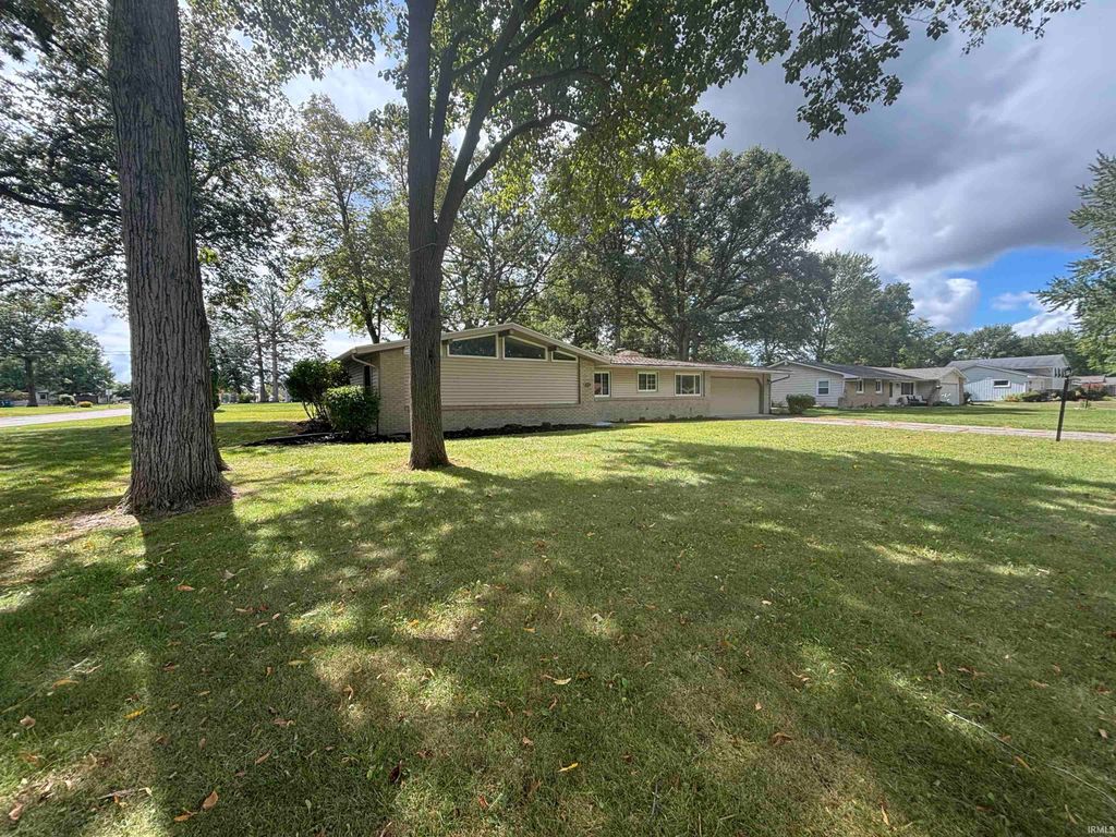 Photo of 928 Straford Road, New Haven, IN 46774 (MLS # 202600879)