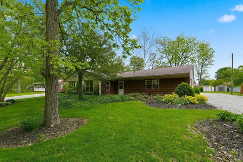 Photo of 1818 Westgate Drive, Fort Wayne, IN 46808 (MLS # 202618408)