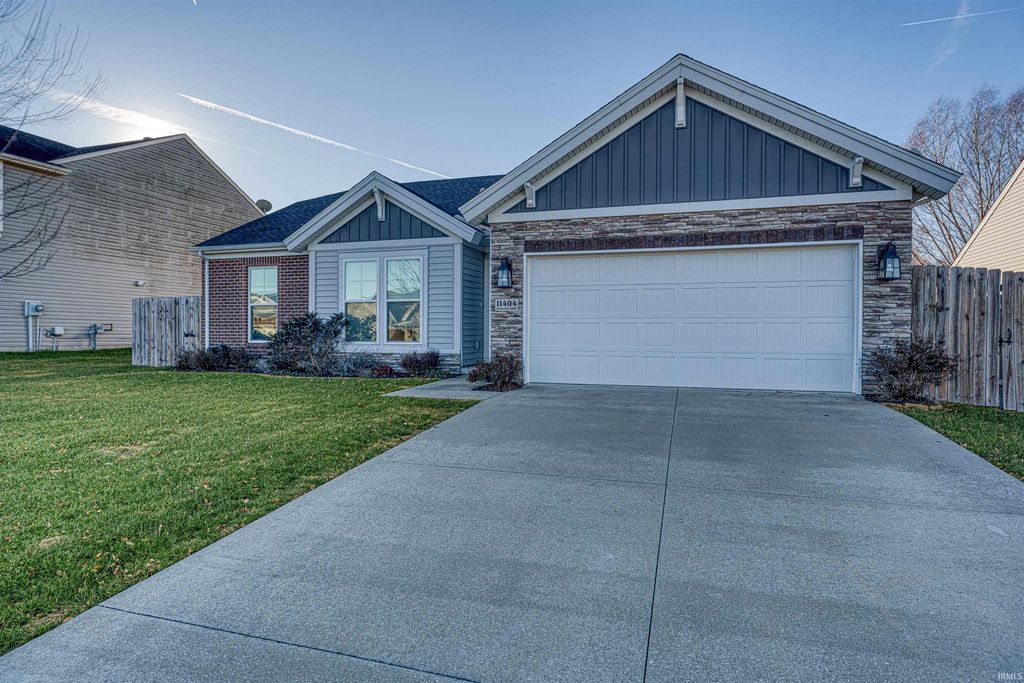 Photo of 11404 Caracaras Court, Evansville, IN 47725 (MLS # 202549039)