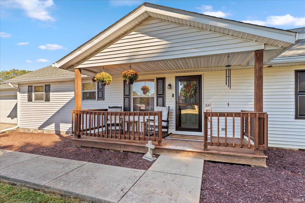 Photo of 3303 Westward Road, Spencer, IN 47460 (MLS # 202640783)