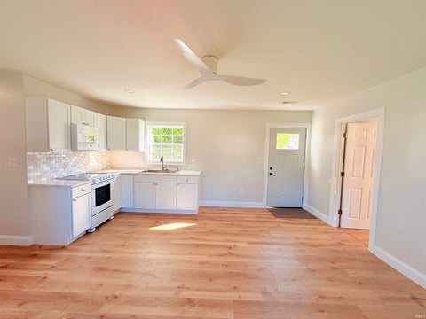 Tiny photo for 3705 S Wigger Street, Marion, SC 46953 (MLS # 202637883)