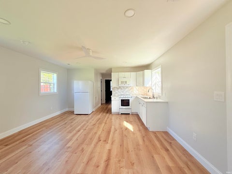 Tiny photo for 3705 S Wigger Street, Marion, SC 46953 (MLS # 202637883)