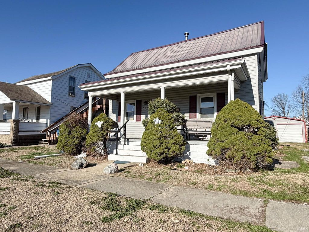 Photo of 525 N Walnut Street, Mount Carmel, IL 62863 (MLS # 202609239)