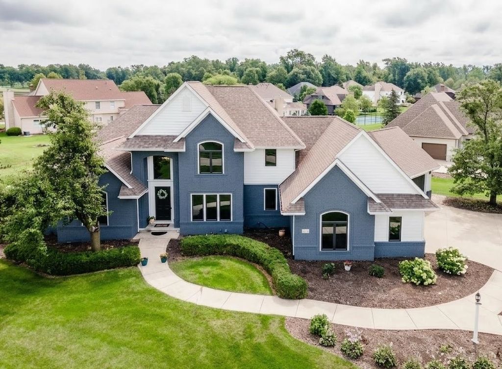 Photo of 1615 Sycamore Hills Parkway, Fort Wayne, IN 46814 (MLS # 202611714)
