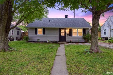 Tiny photo for 2184 Ulen Lane, Lafayette, IN 47904 (MLS # 202619534)