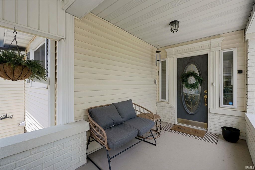 Photo of 2107 Park Avenue, Bedford, IN 47421 (MLS # 202626225)